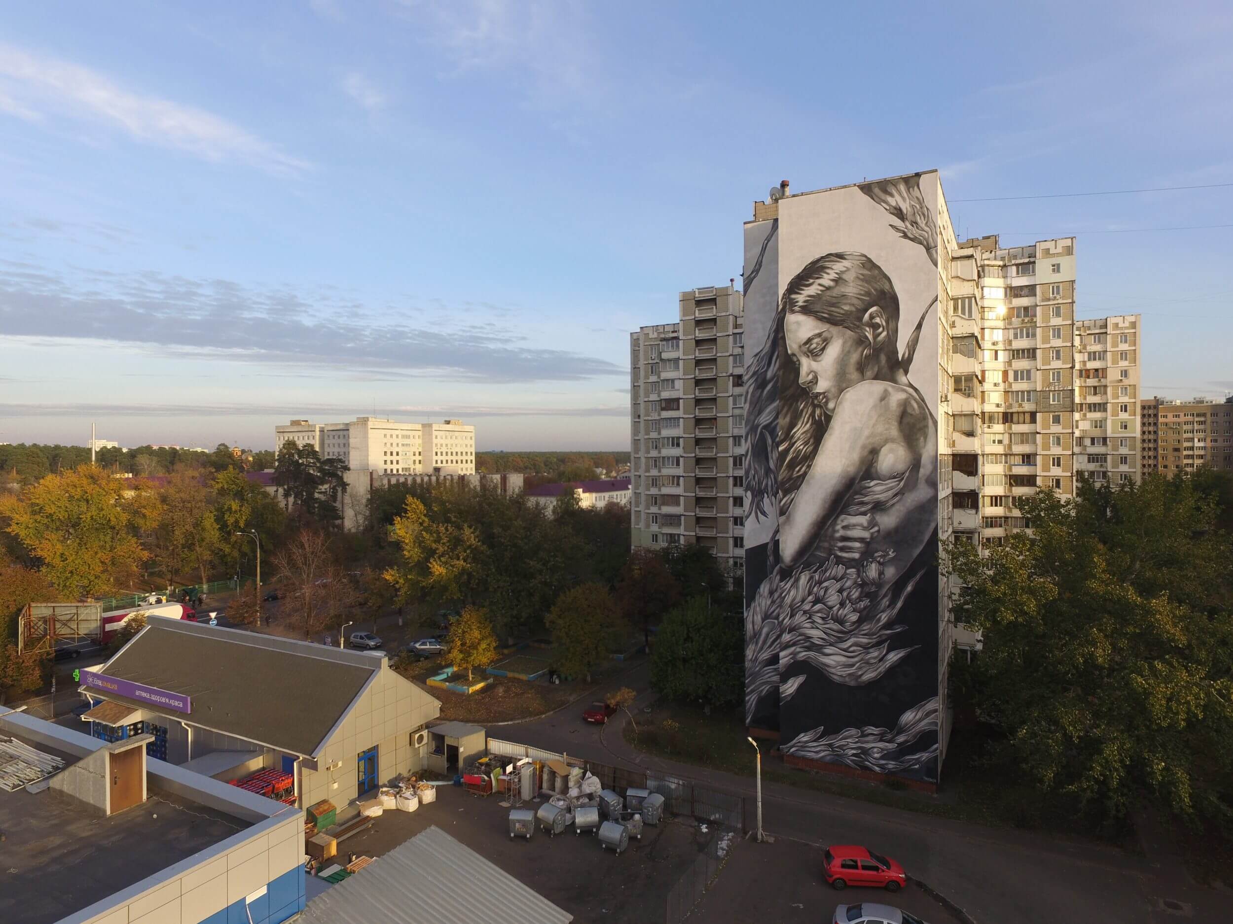 Street Artist Paola Delfin finds shelter in Kiev, Ukraine 2016