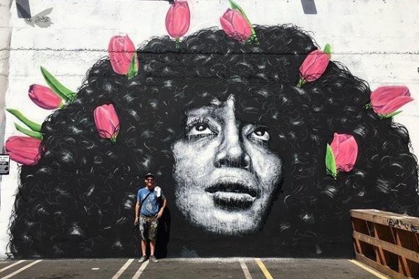 Nils Westergard, Girl with Flowers Mural 2018.