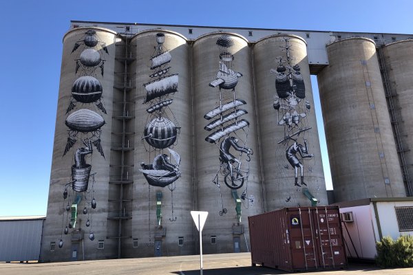 Phlegm – PUBLIC Silo Trail of Western Australia –Northam were completed in March 2015. Photo Credit Annette Green