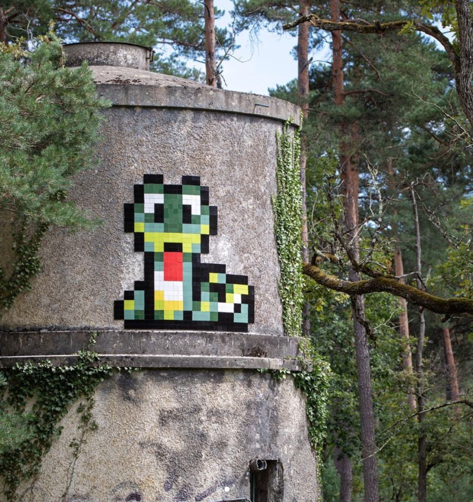 Fontainebleau Invaded: The Mosaic Art of Street Artist Invader Takes Over the Historic Town. Image © Invader
